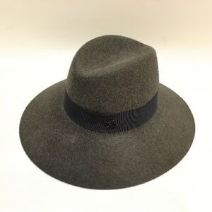 MAISON MICHEL Kate felt fedora hat.great condition.used once